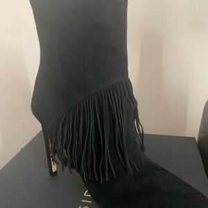 High heel bootie with fringes